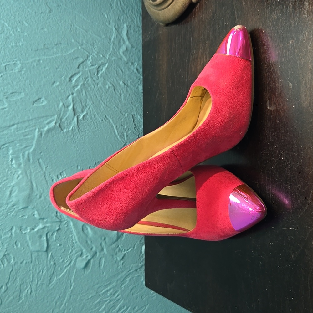 Sassy pink suede heels